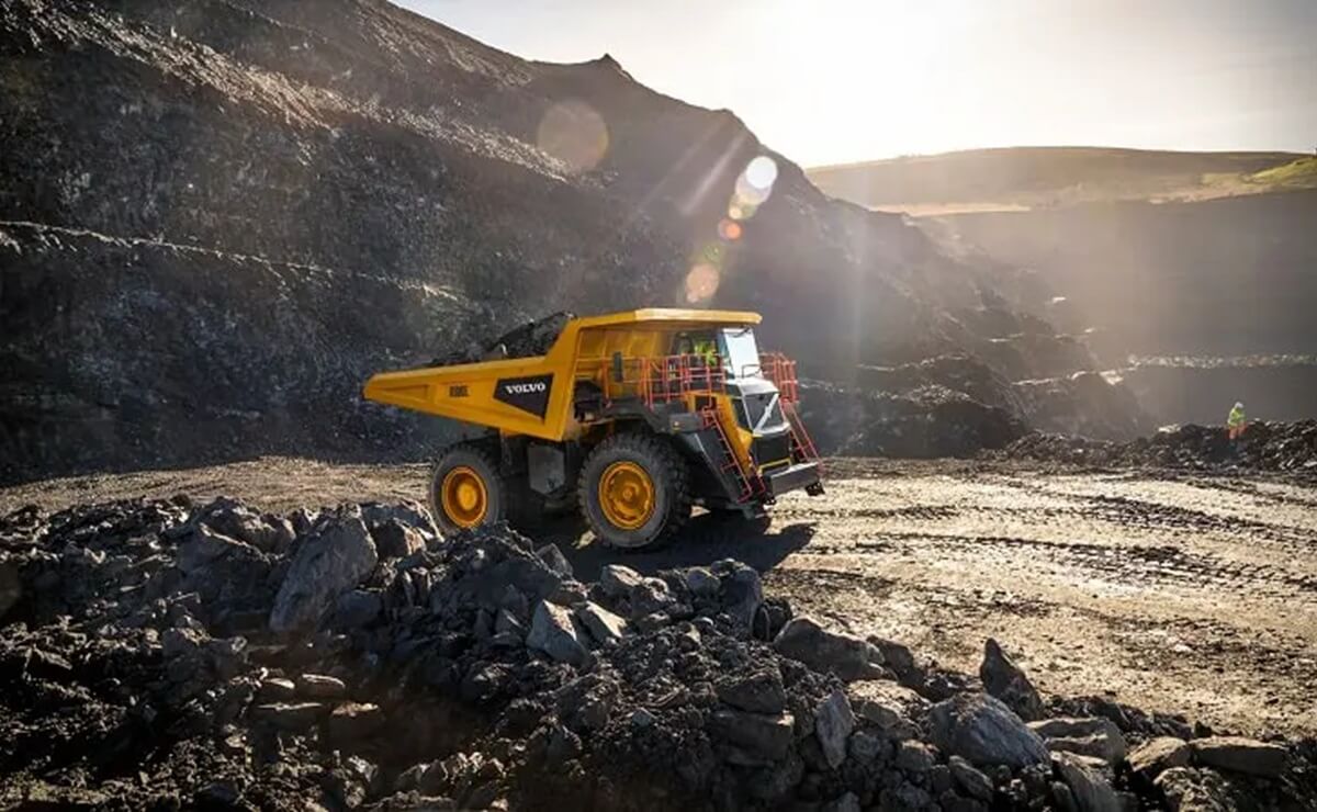 Volvo Autonomous Solutions y Boliden