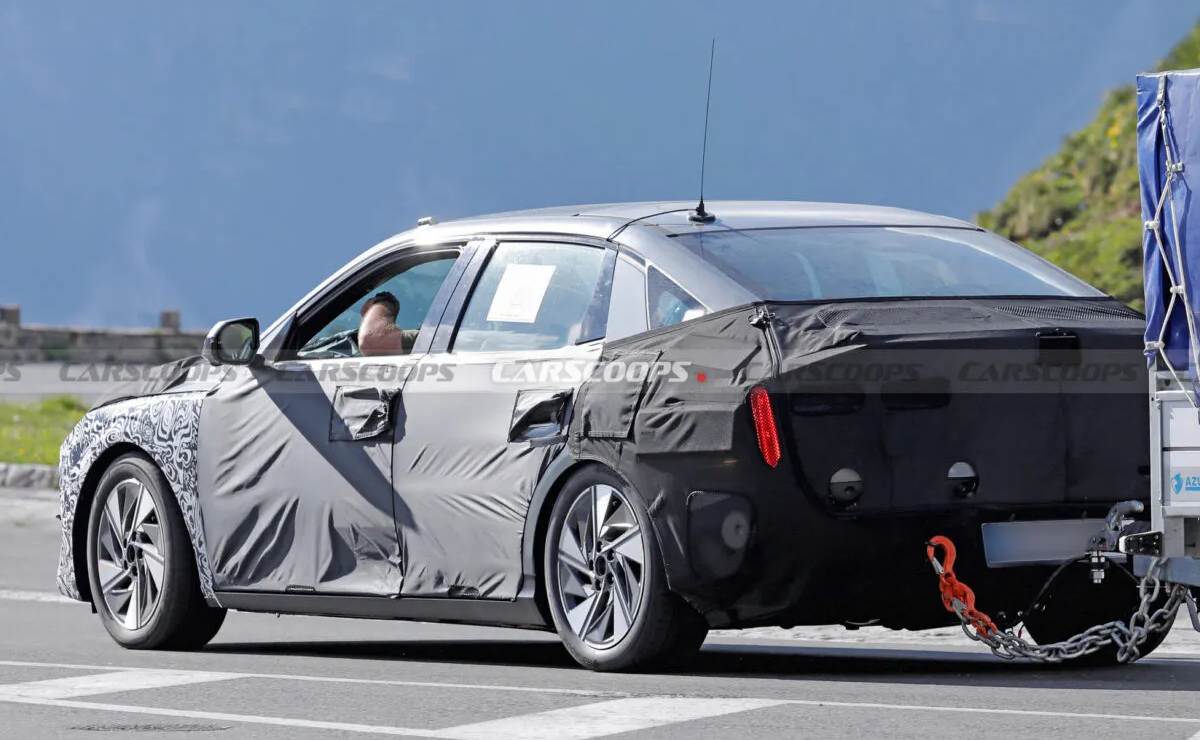 hyundai elantra 2027 2
