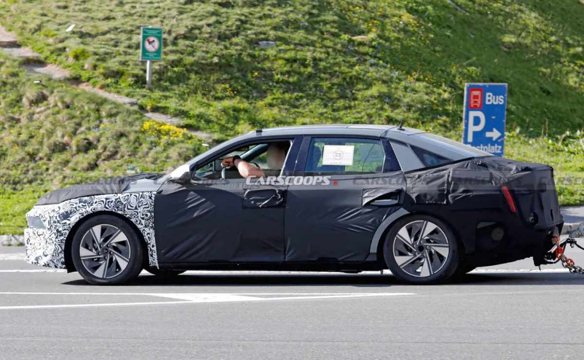 hyundai elantra 2027 3