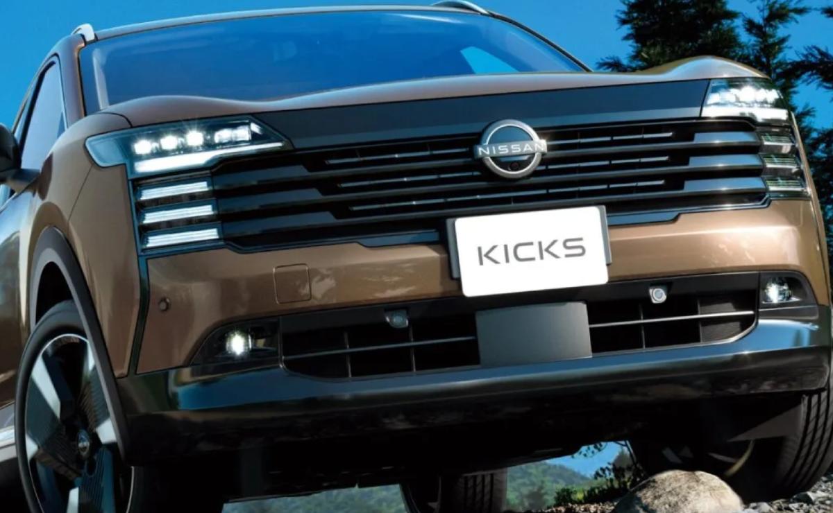 nissan kicks 4
