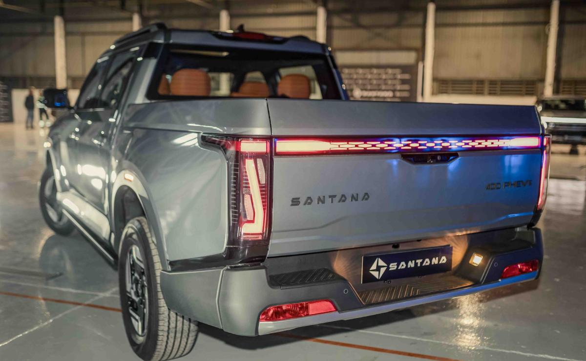 santana 400 phev 2