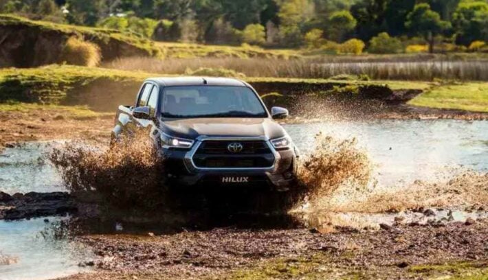 toyota hilux 1