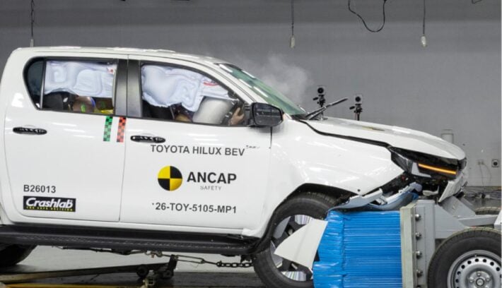 toyota hilux 2026 18