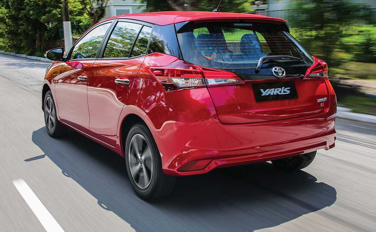 toyota yaris 1