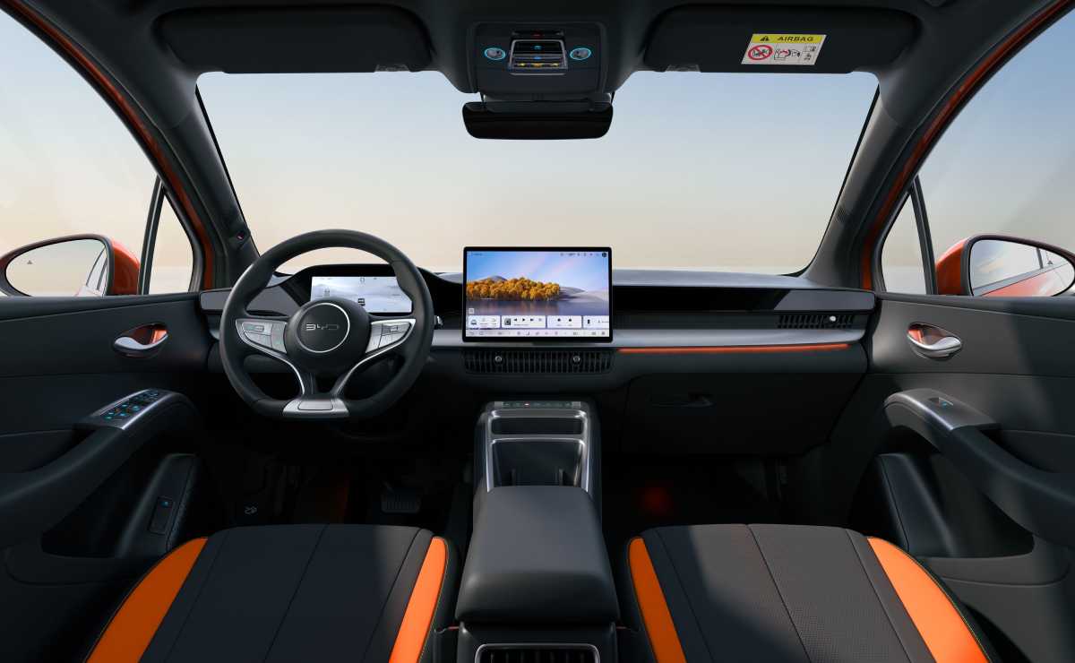 BYD Dolphin G DM i 5