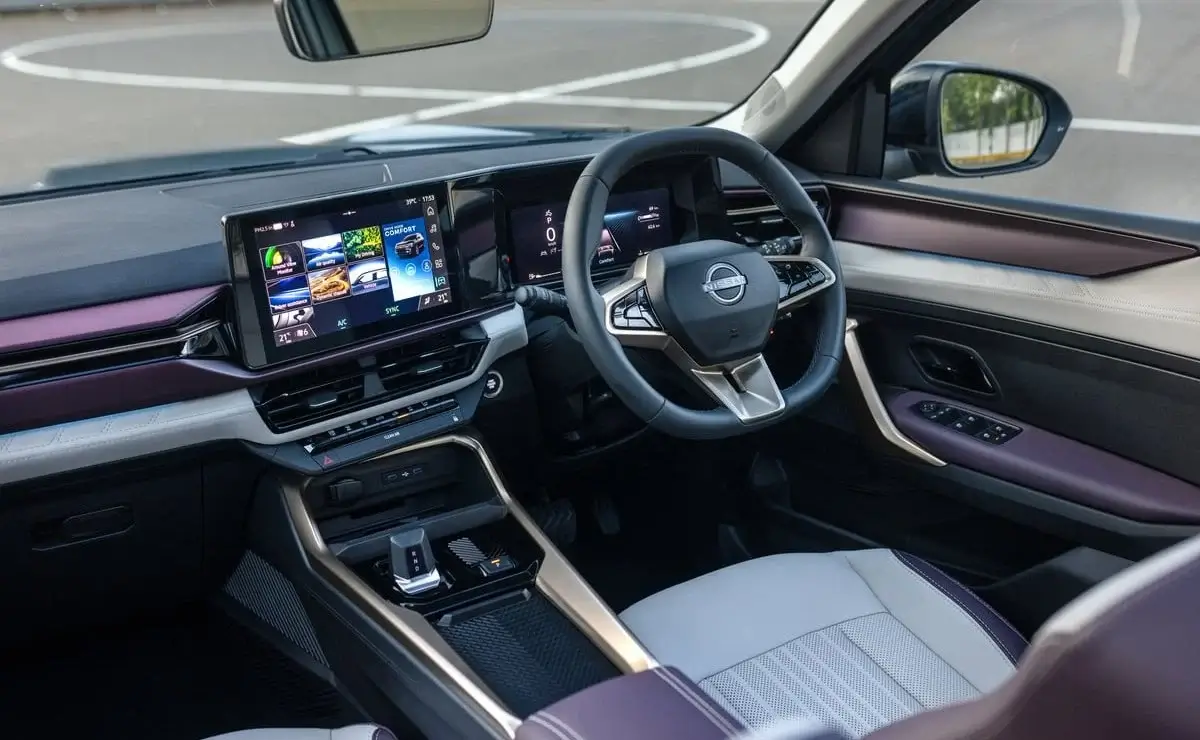 Más barato y potente que Kicks: Nissan lanzó un nuevo SUV para sacudir el mercado 3 Interior Nissan Tekton