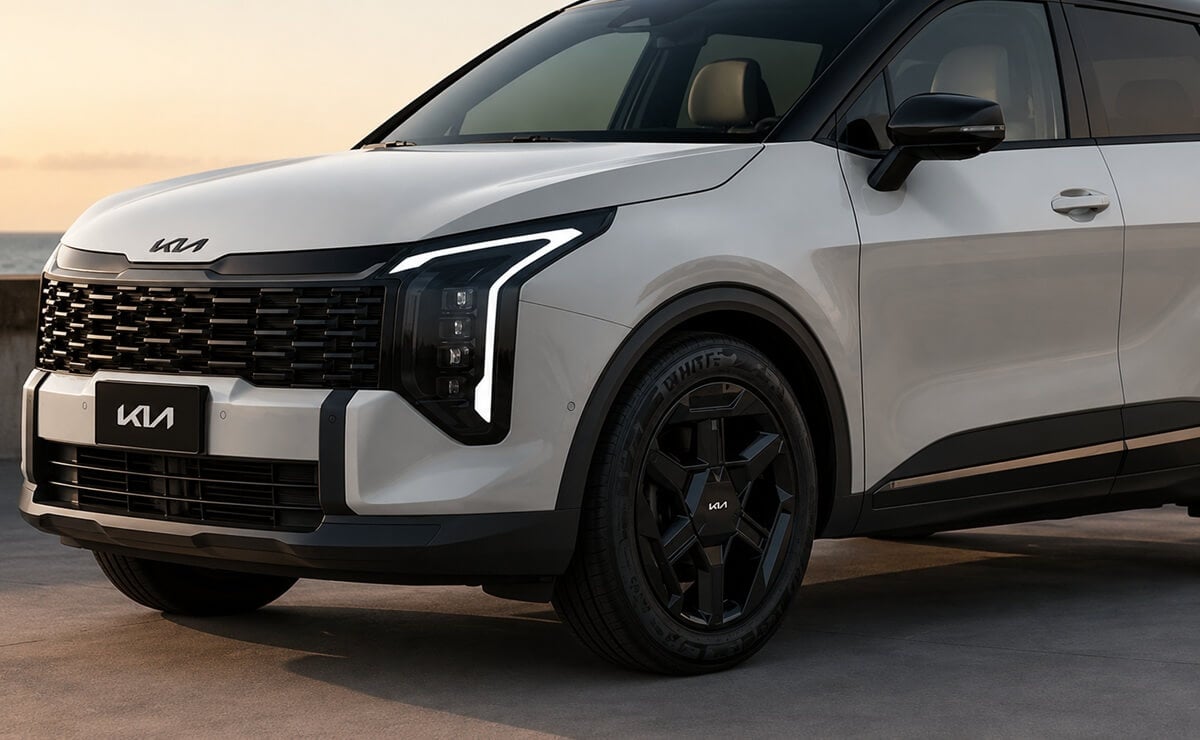 KIA presenta un renovado SUV mediano para competir con Toyota Corolla Cross: su precio 1 Sportage Black Edition, la nueva versión del C-SUV de Kia