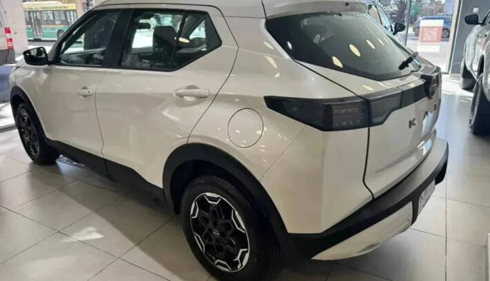 Nissan Kait Sense perfil