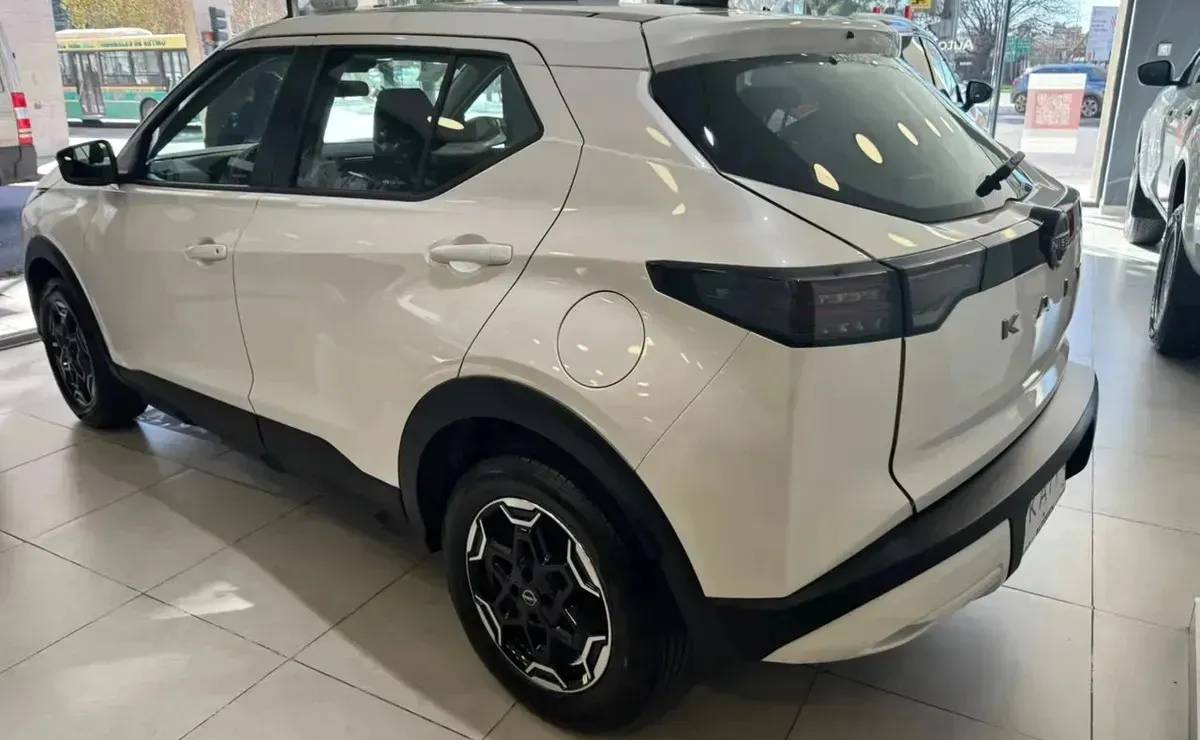 Precio accesible y buen equipamiento: cómo es el SUV más barato de Nissan y qué ofrece 5 Nissan Kait Sense perfil
