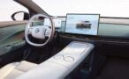 Nissan N7 interior