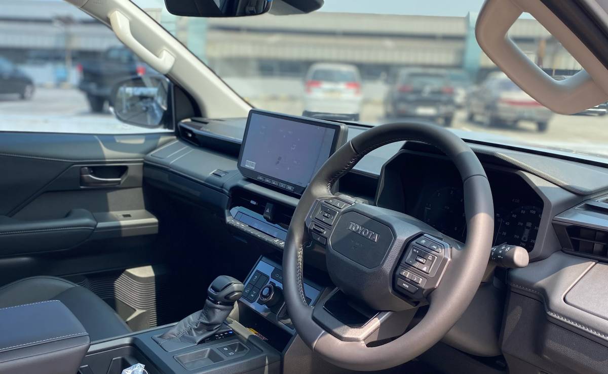 Nueva Toyota Hilux interior 2