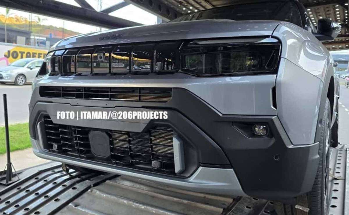 Nuevo Jeep Avenger sin camuflaje frente