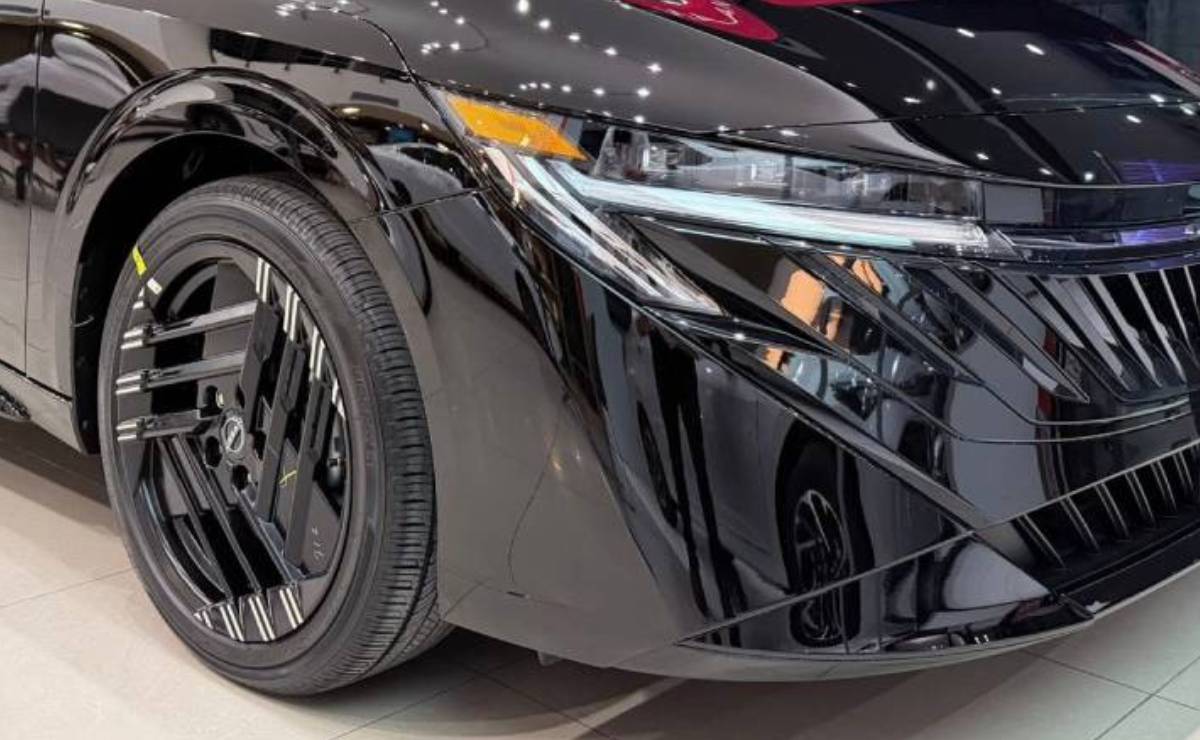 Nuevo Nissan Sentra SR teaser
