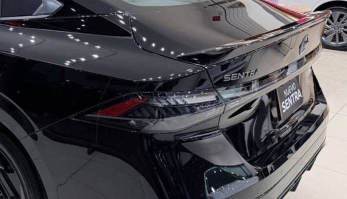 Nuevo Nissan Sentra cola 1