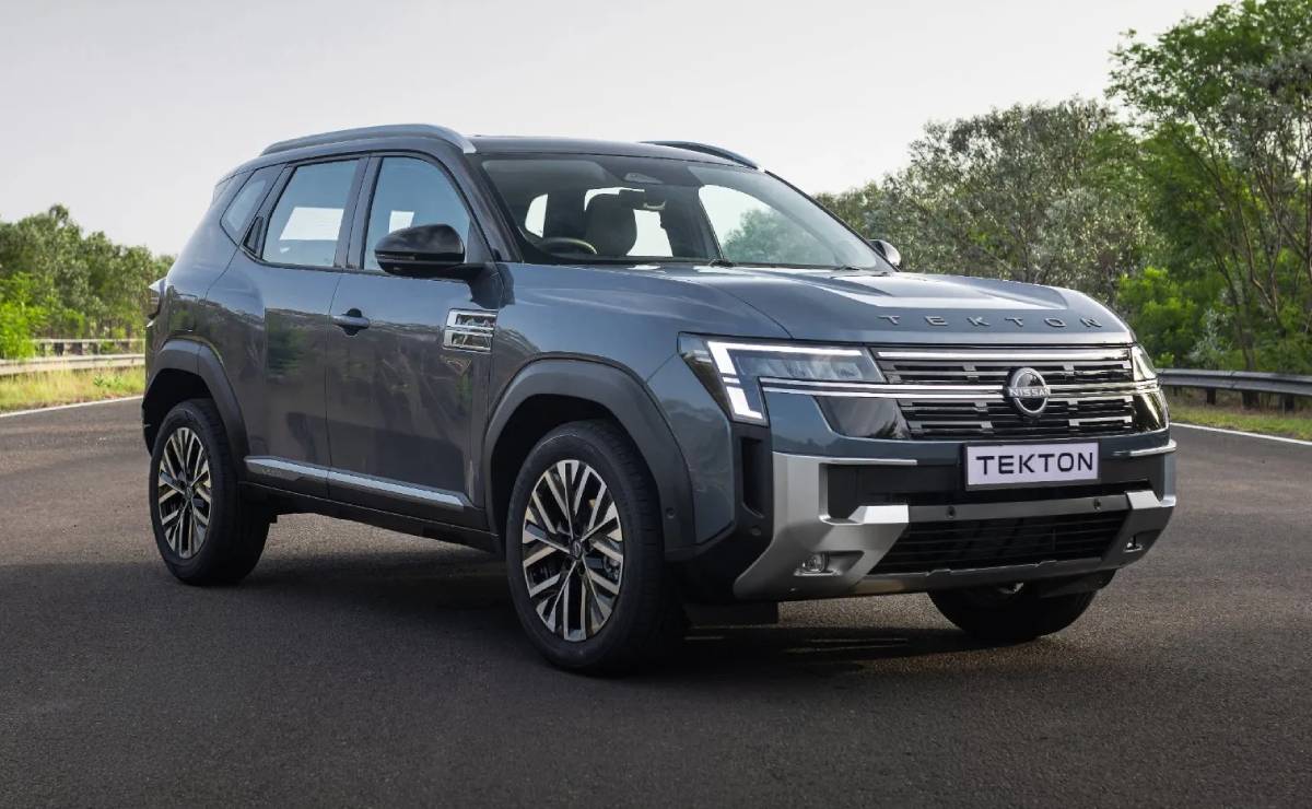 Nuevo Nissan Tekton frente