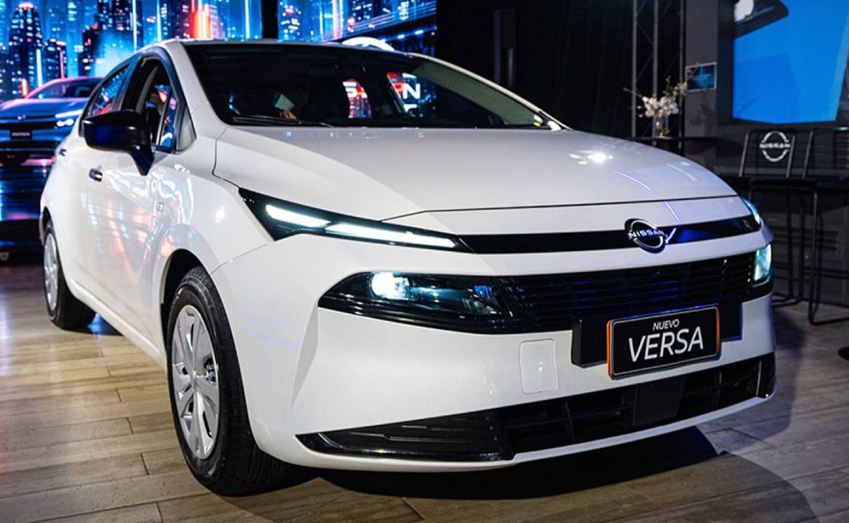 Nuevo Nissan Versa 2026 frente 2