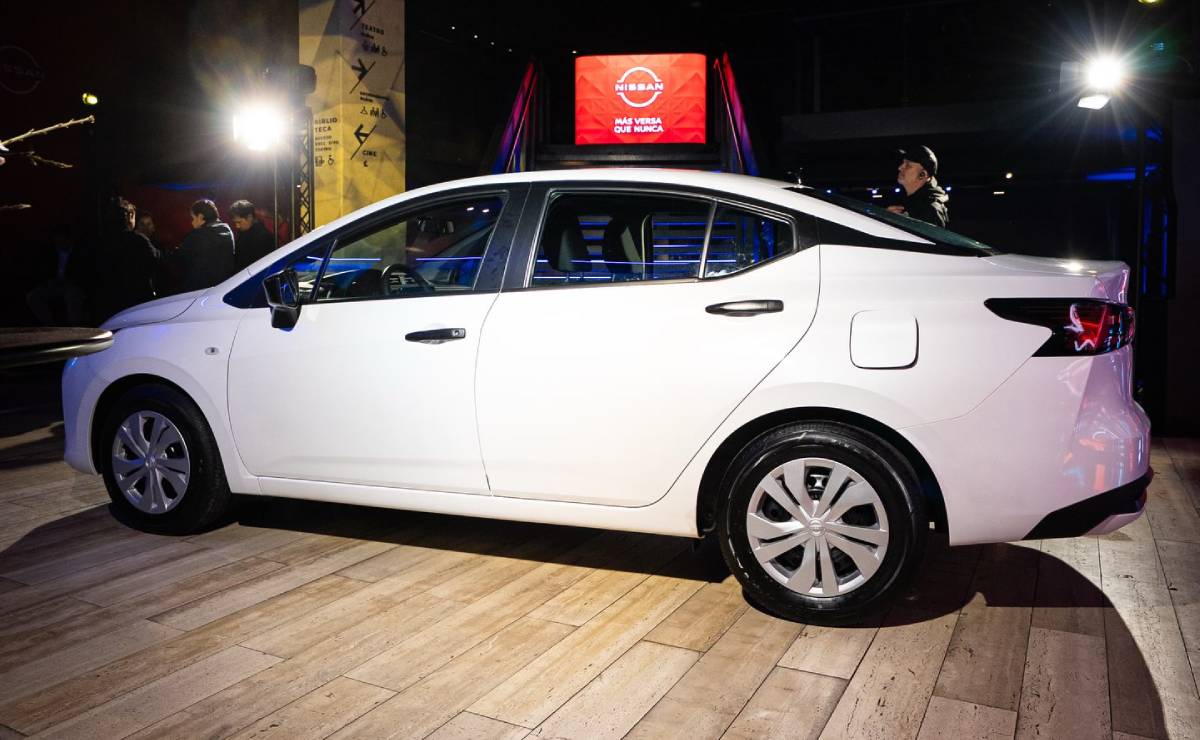 Nuevo Nissan Versa 2026 perfil