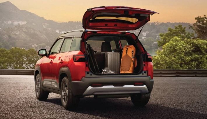 Nuevo SUV Suzuki Brezza baul