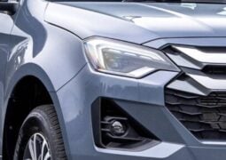 Pick up Isuzu D MAX teaser 1