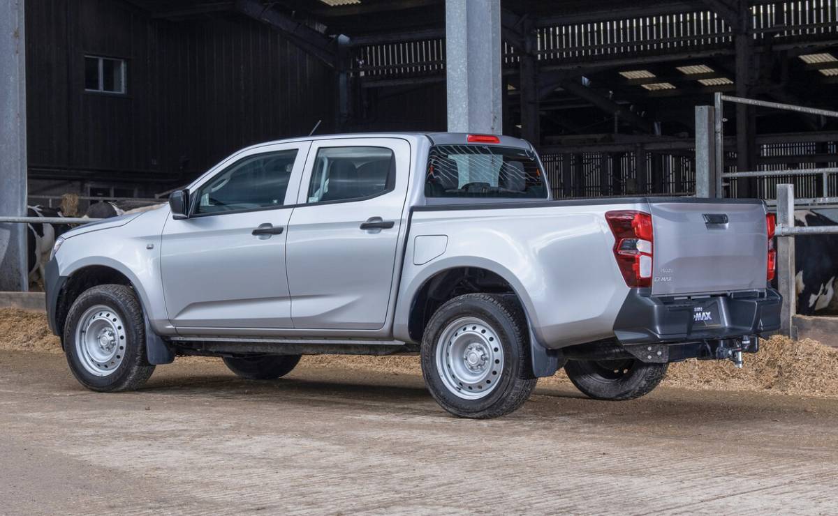 Pick up Isuzu D MAX trasera 2