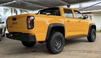Pick up JMC Grand Avenue 4X4 trasera