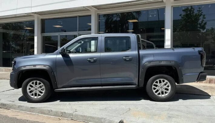 Pick up JMC Grand Avenue perfil 2