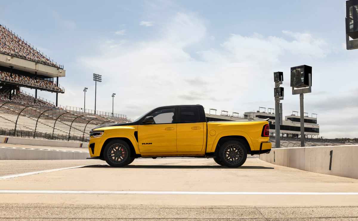 RAM anunció los precios de su pick up deportiva V8: arranca en menos de 60.000 dólares 2 ProyectaRAM 1500 Rumble Beeo nuevo
