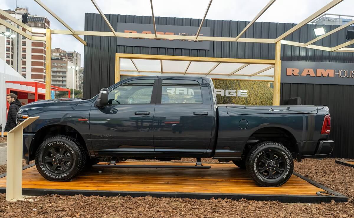 Presente y futuro: RAM presenta dos pick ups con gran relación precio-equipamiento y algo más 3 RAM 2500