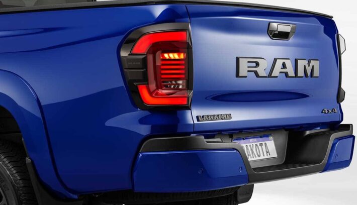 RAM Dakota Laramie Night Edition caja