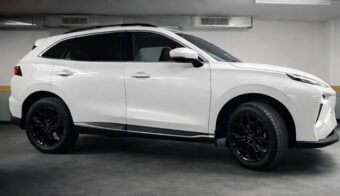 SUV Forthing Friday Reev perfil