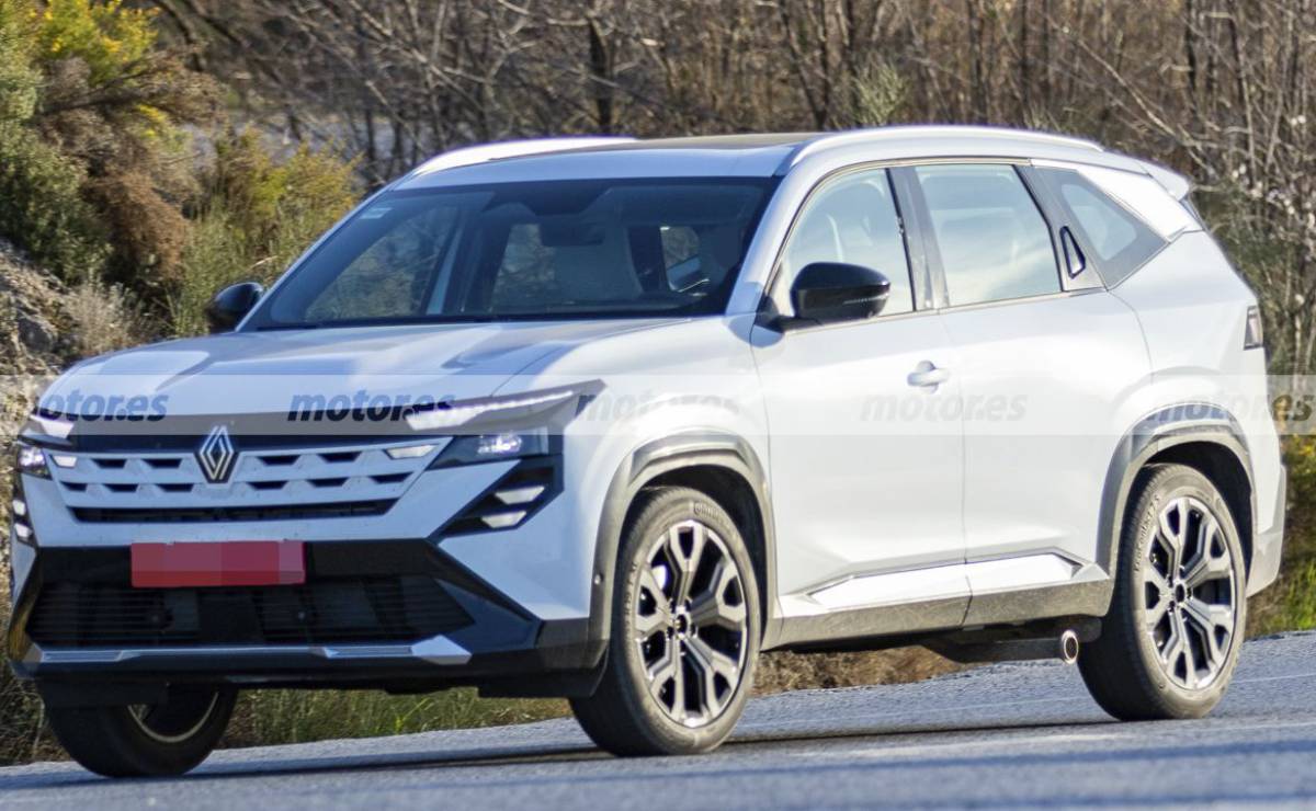 El SUV rival de Ford Territory y Toyota Corolla Cross prepara una versión híbrida con tracción 4x4 6 SUV Renault Boreal 4x4 frente 1
