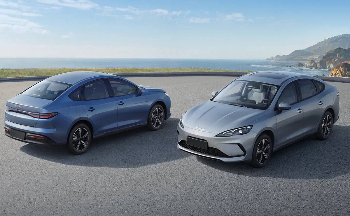 El sedán que compite contra Toyota Corolla se actualiza con nuevo diseño y más autonomía 6 Sedan BYD King 2027 frente trasera