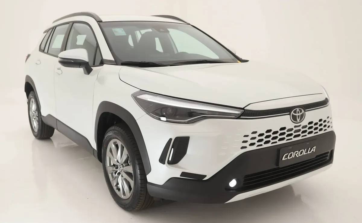 Toyota Corolla Cross XLI frente