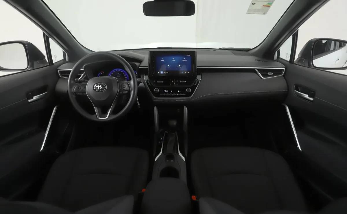 Toyota Corolla Cross XLI interior