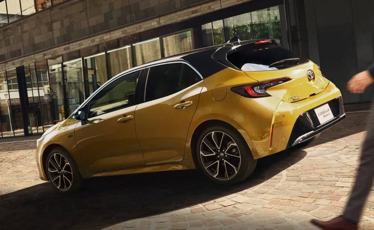 Toyota Corolla Sport G Z Active Elegance trasera