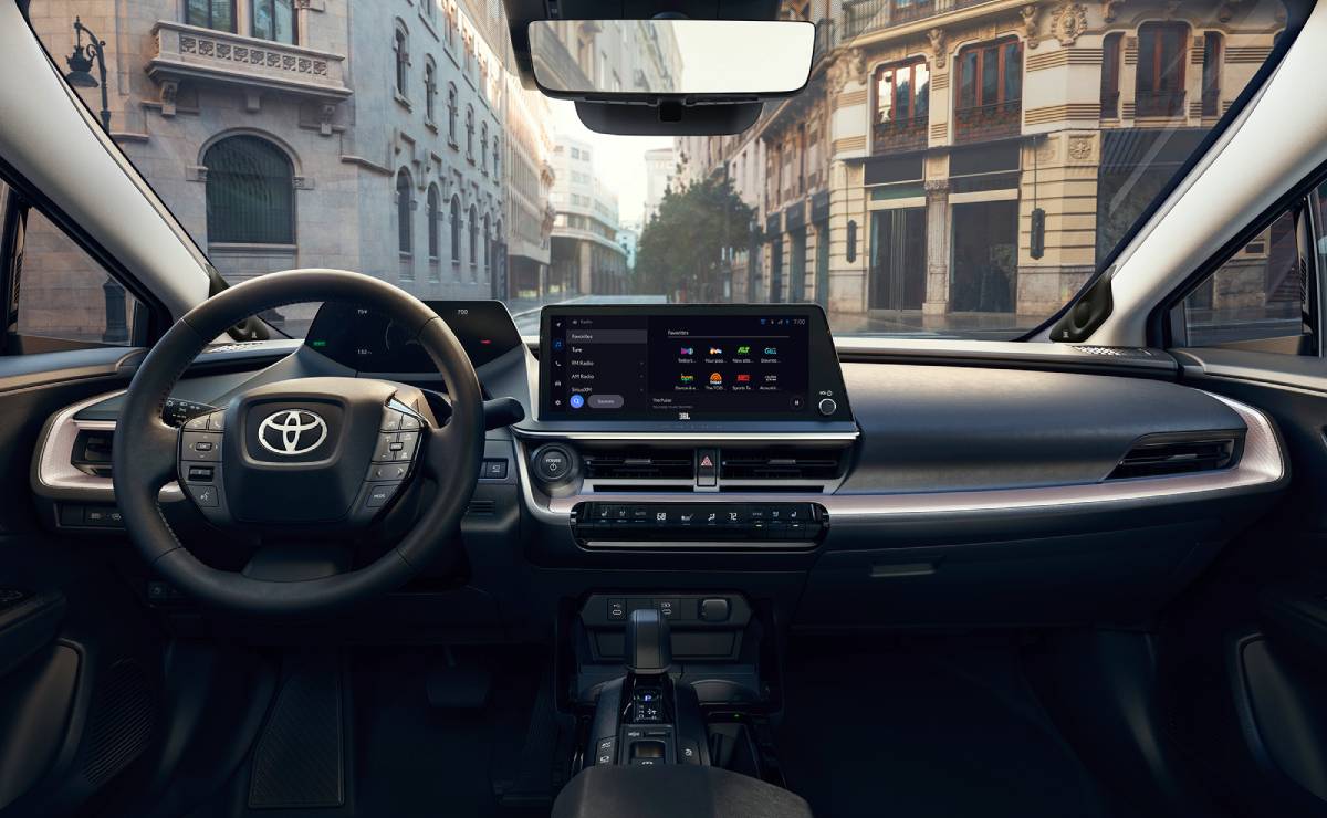 Toyota Prius 2027 interior
