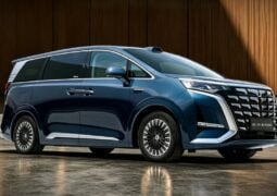 BYD Denza D9, la van