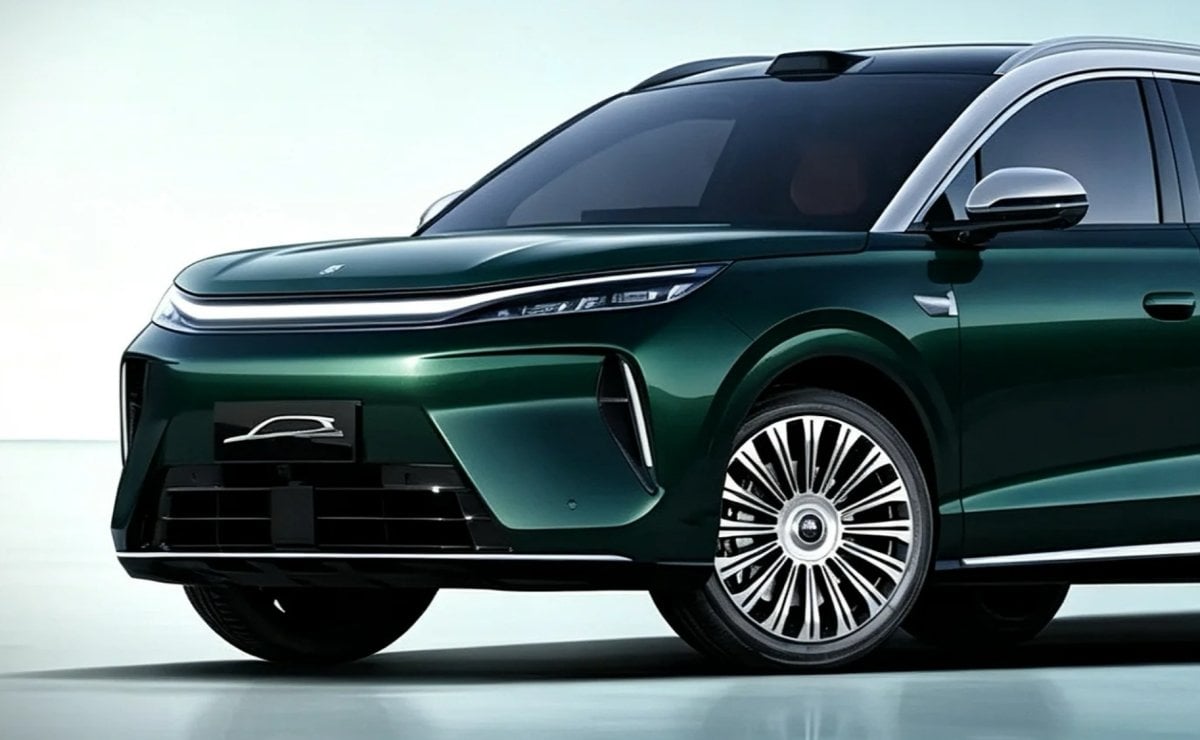 BYD Tang Serie 8