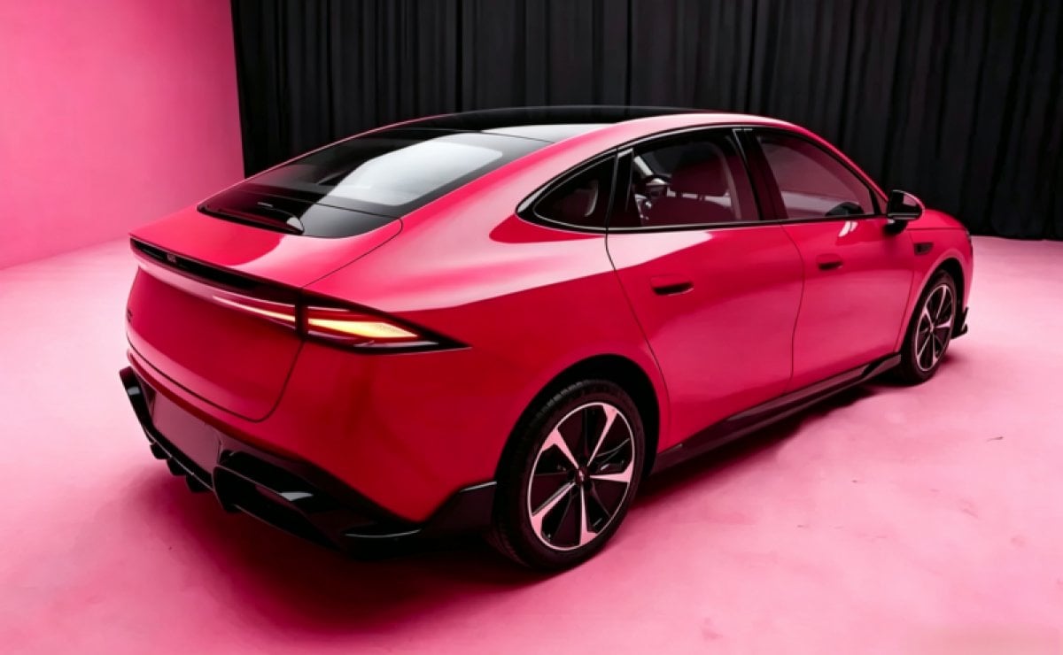 Menos de 18000 dólares y con 239 CV: una marca lanzará un sedán potente y muy barato 4 chery fulwin a92
