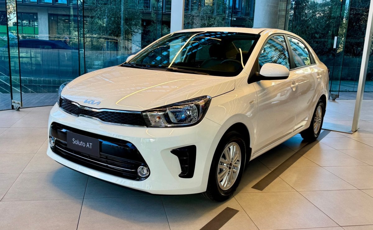 kia soluto sedan1
