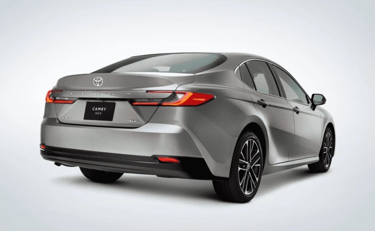toyota camry hev4