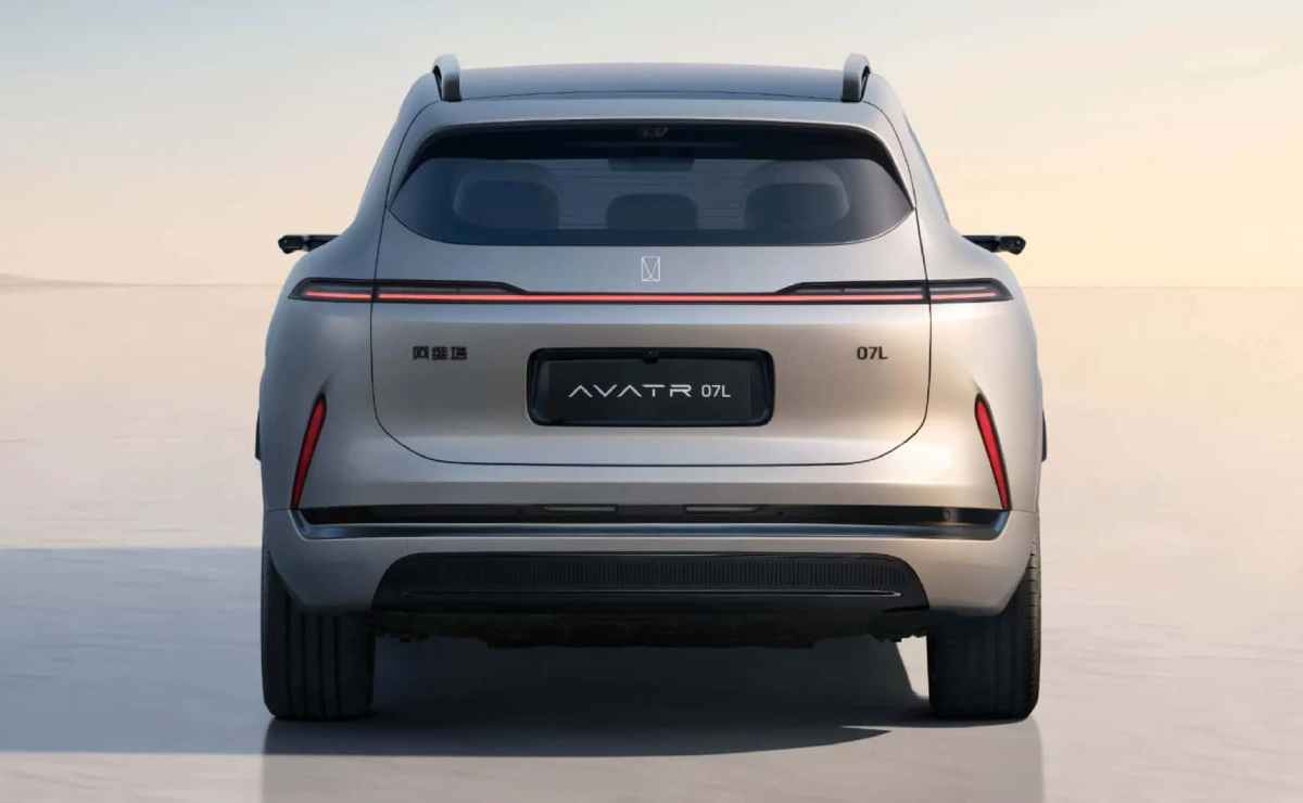 Avatr 07L SUV