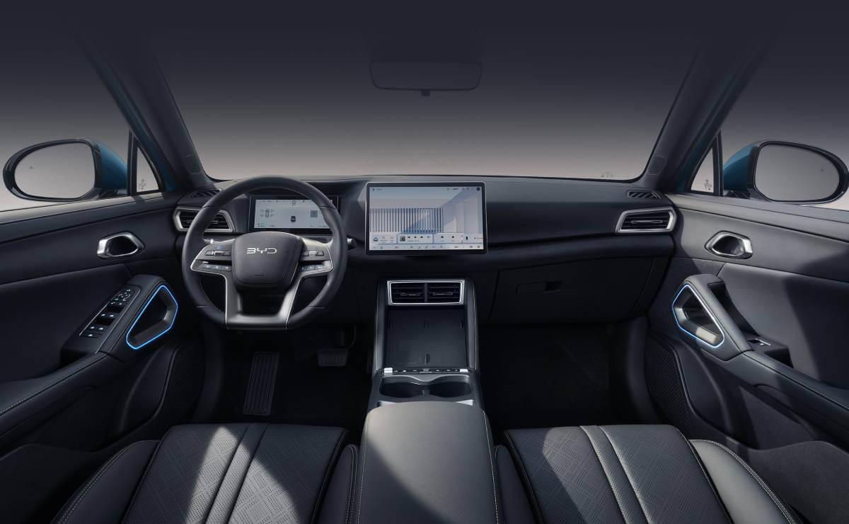 BYD ATTO 2 DM i interior