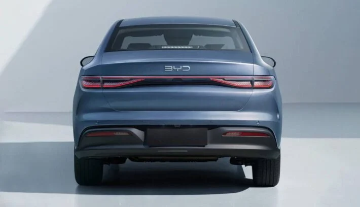 BYD King 2027 cola