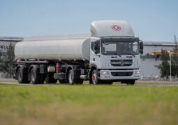Captain D1830 Tractor, el nuevo camión de Dongfeng