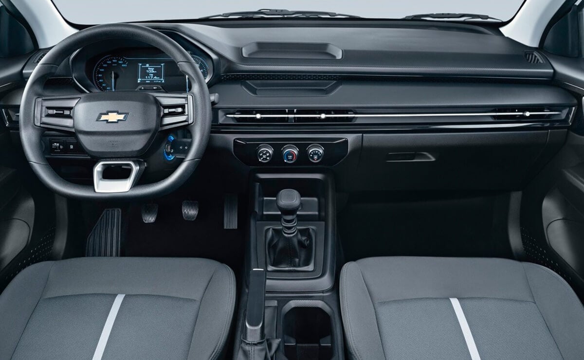 Menos de 14000 dólares: el modelo de Chevrolet que bajó su precio para superar a Toyota Yaris 3 Chevrolet Aveo interior