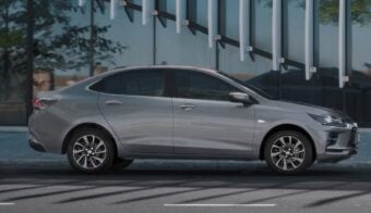 Chevrolet Onix Plus perfil 1