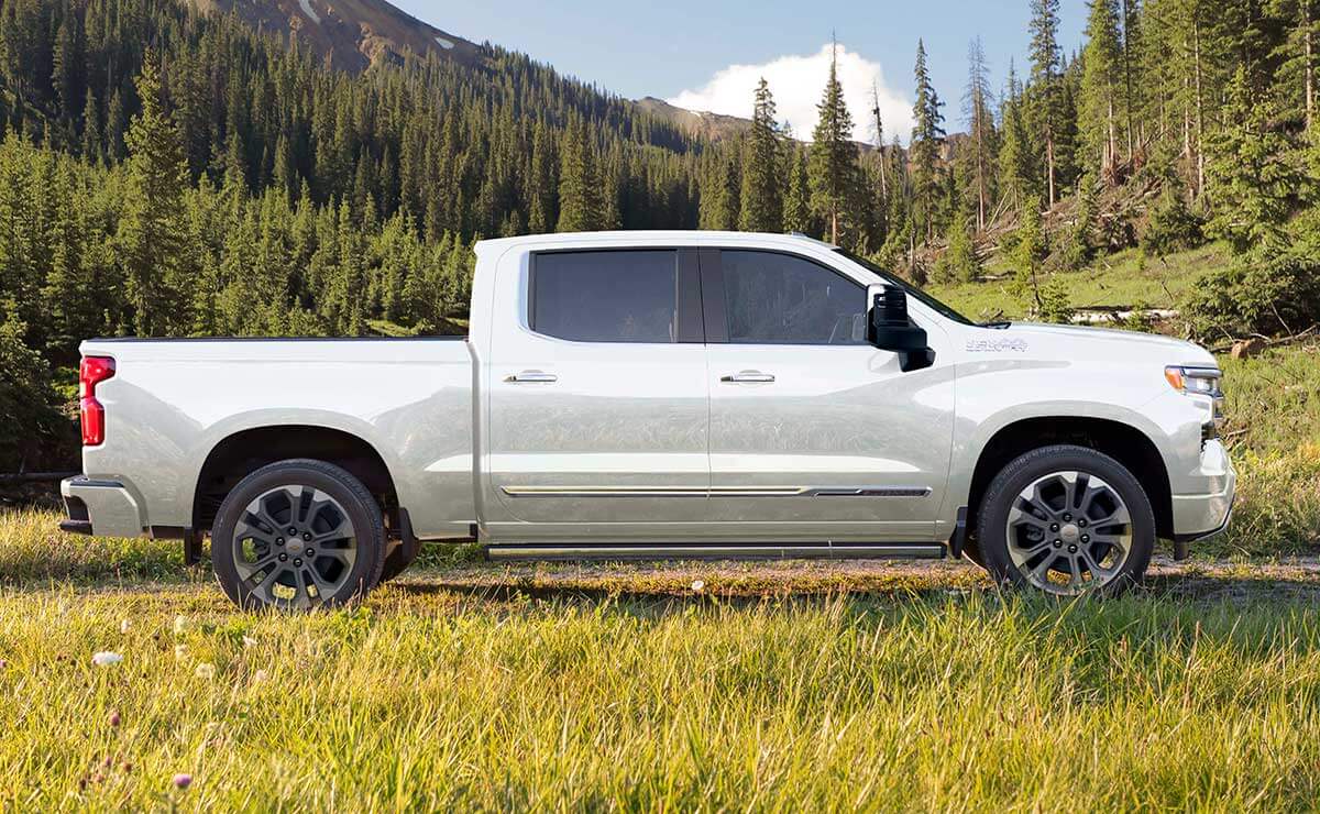 La pick up de Chevrolet que supera a S10 con 420 CV, capacidades récord y buen precio 1 Chevrolet y su pick up más grande y capaz, la Silverado