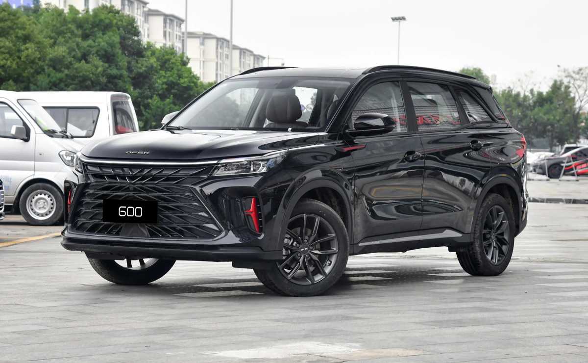 184 CV, siete asientos y precio competitivo: se presentó un nuevo SUV con motor turbo 5 DFSK Glory 600 SUV