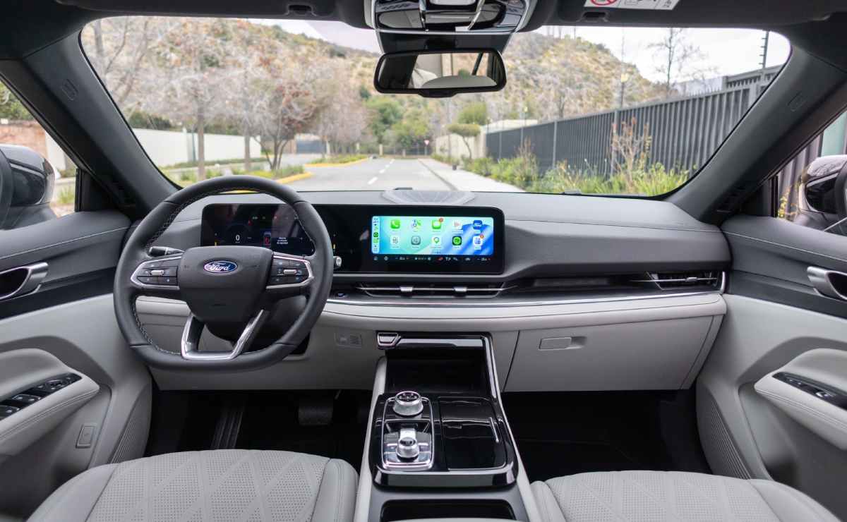 Ford Territory Platinum 2